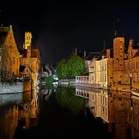 In Lace Brugge